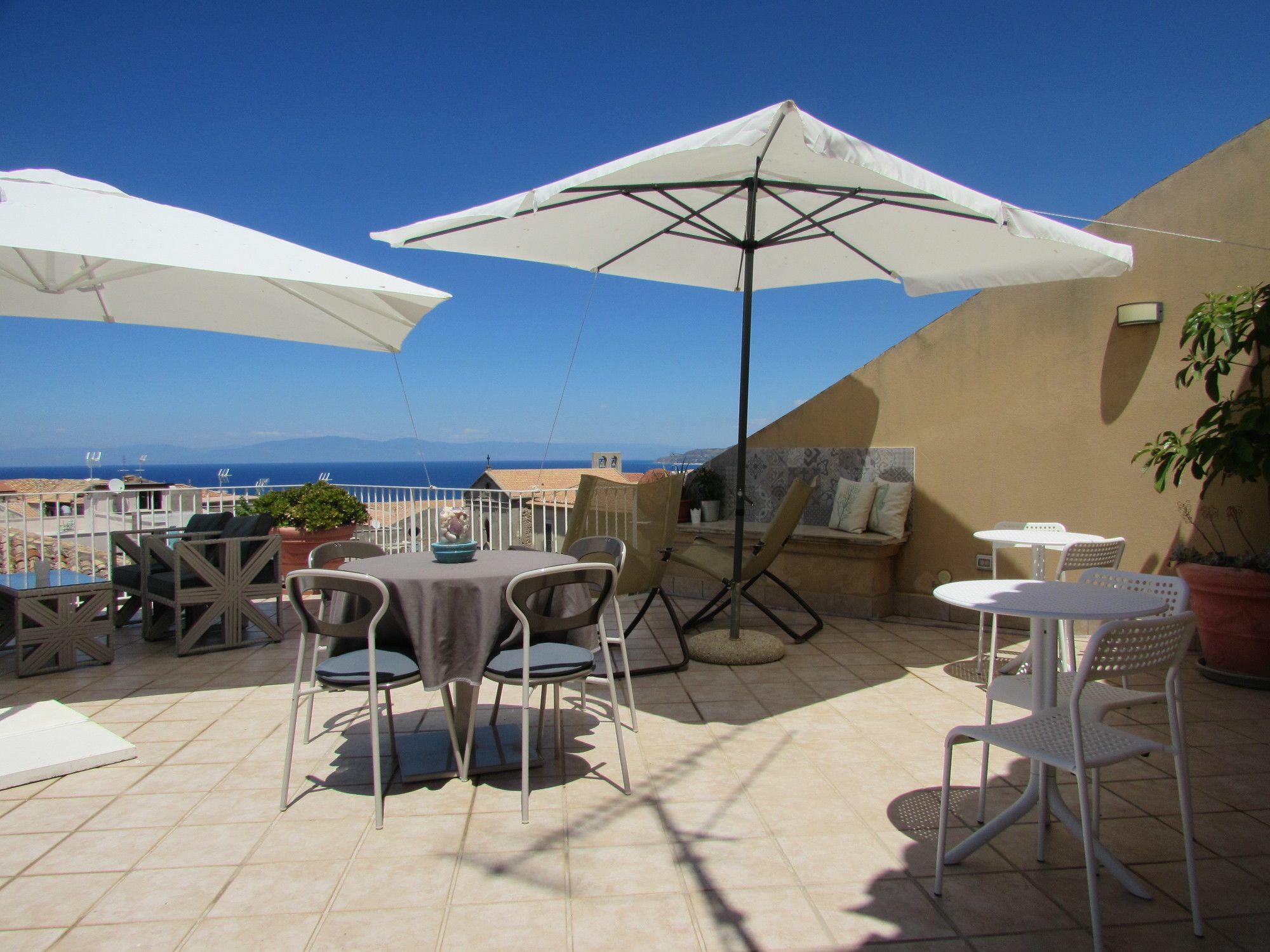 Le Terrazze Bed and Breakfast Tropea Buitenkant foto